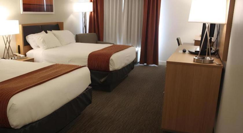 Holiday Inn Express Munising-Lakeview Hotel By Ihg Екстер'єр фото